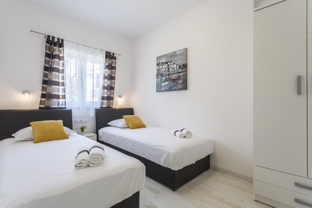 Apartments Biserka بول المظهر الخارجي الصورة